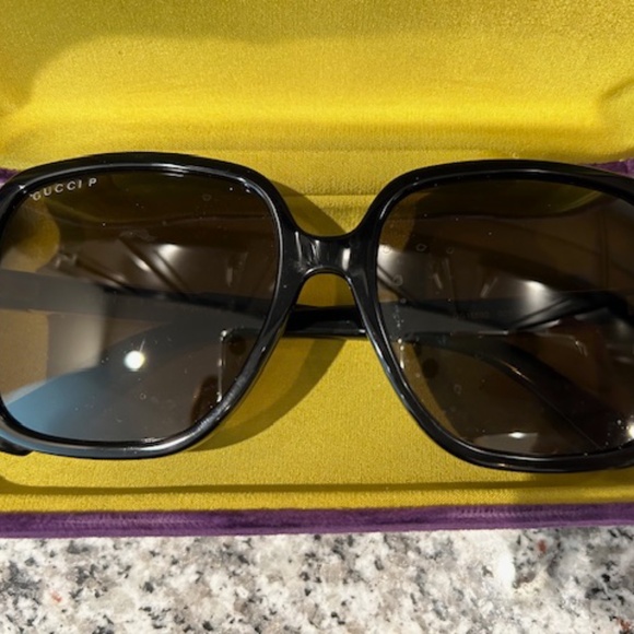 Polarized Gucci Women\'s Sunglasses